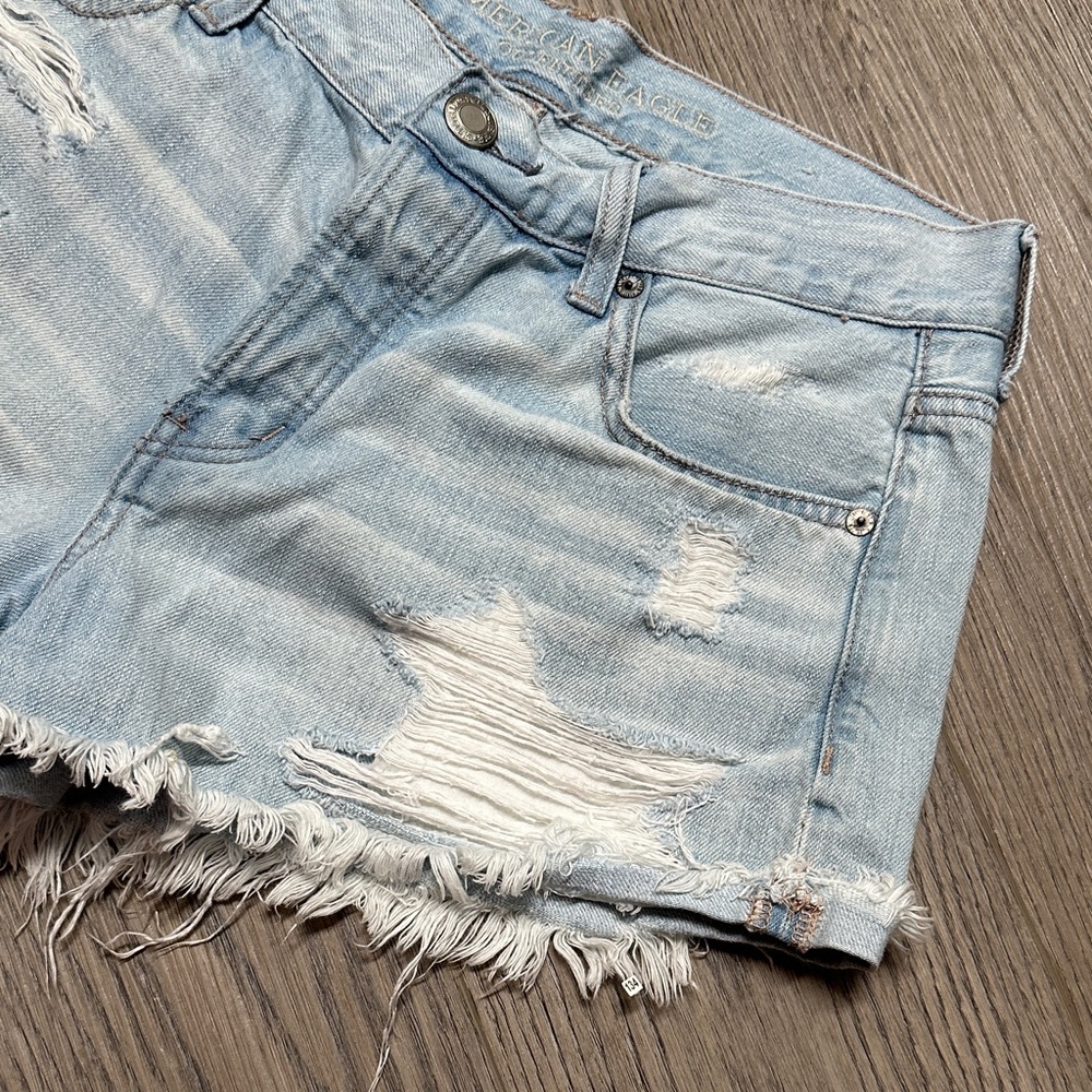 American Eagle Outfitters Light Blue Frayed Jean Shorts - Picture 4 of 9